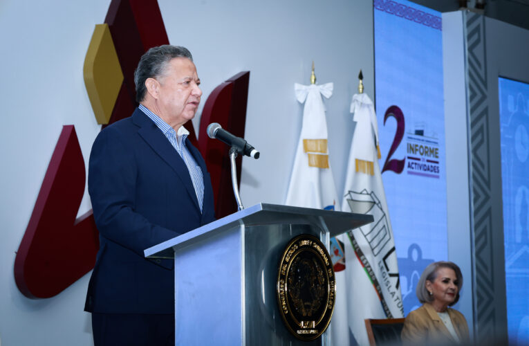 Menchaca respalda a Andrés Velázquez