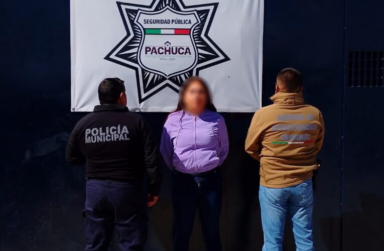 Detienen en Pachuca a mujer con orden judicial vigente en Edomex